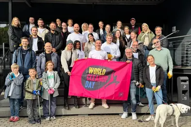 Teamfoto von Babtec-Mitarbeitende nach World Clean Up day