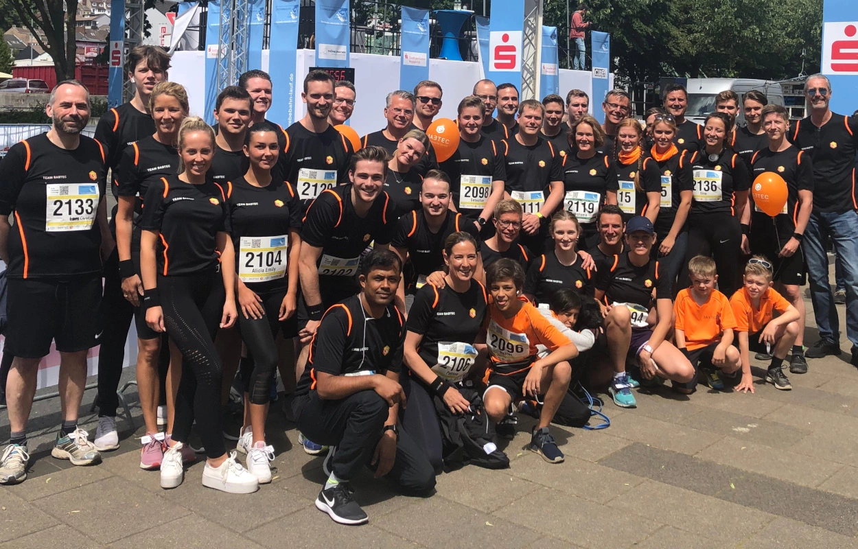 Das Babtec-Team beim Schwebebahnlauf 2019
