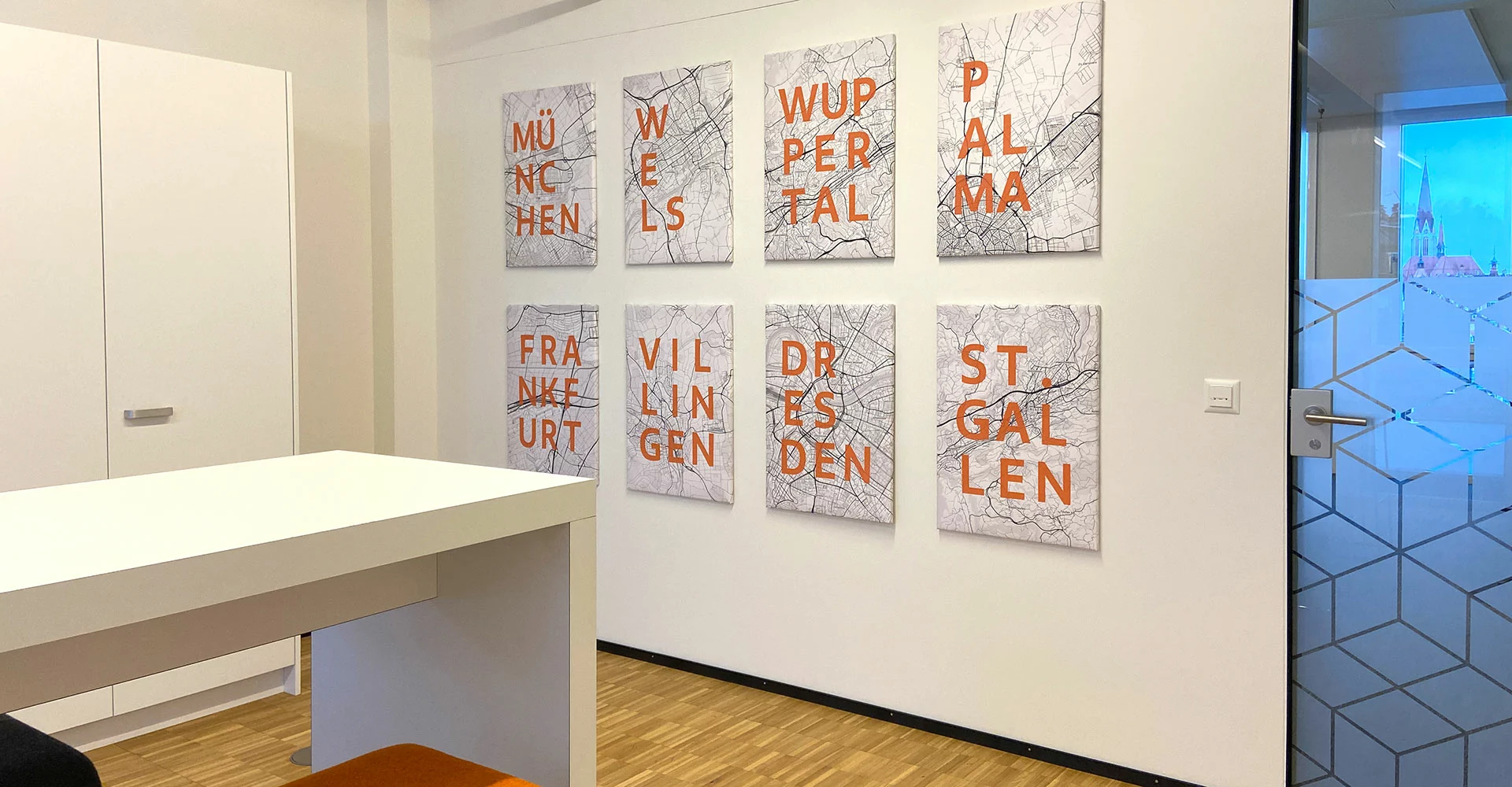 Wandgestaltung am Babtec-Standort in der Schweiz
