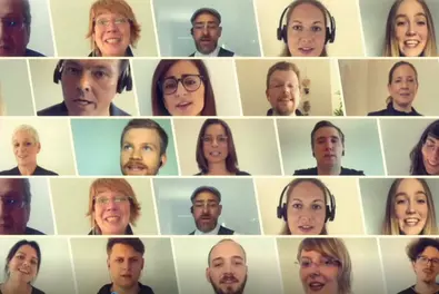 Team Babtec singt für einen guten Zweck Collage von singenden Babtec-Mitarbeiterinnen und -Mitarbeitern