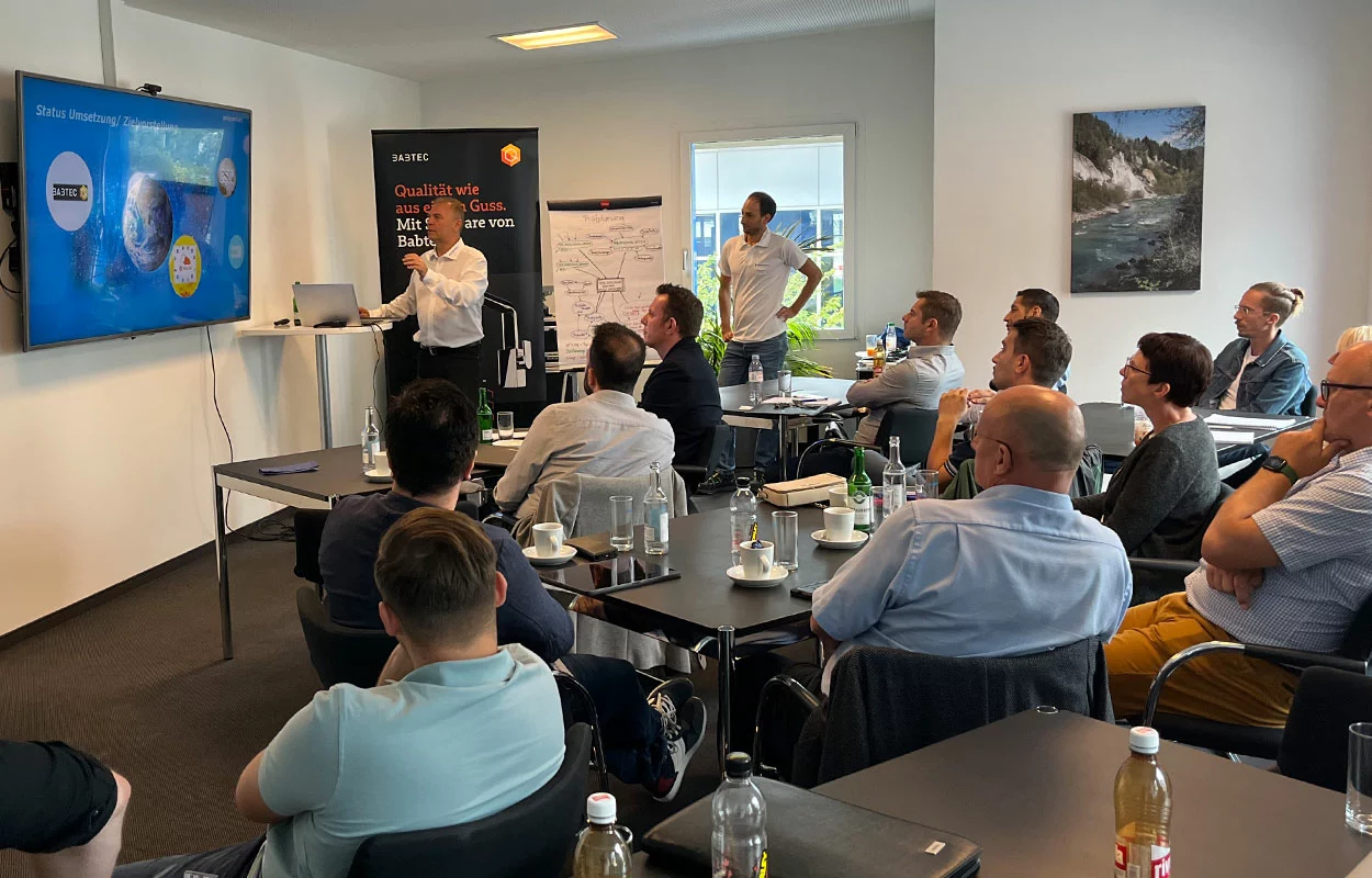 Vortrag im Meetingraum der Polycontact AG