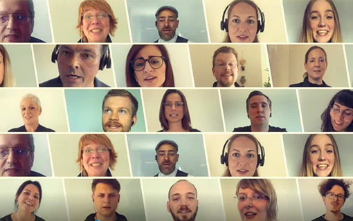 Collage von singenden Babtec-Mitarbeiterinnen und -Mitarbeitern
