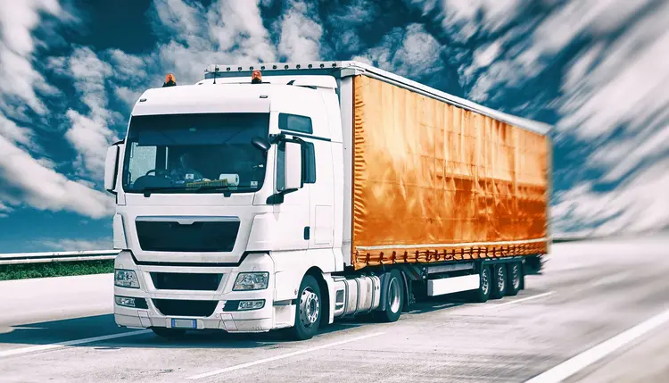 LKW auf der Autobahn
