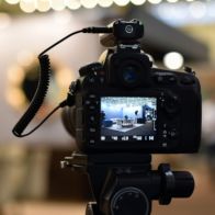 Kamera, die einen Livestream aufzeichnet