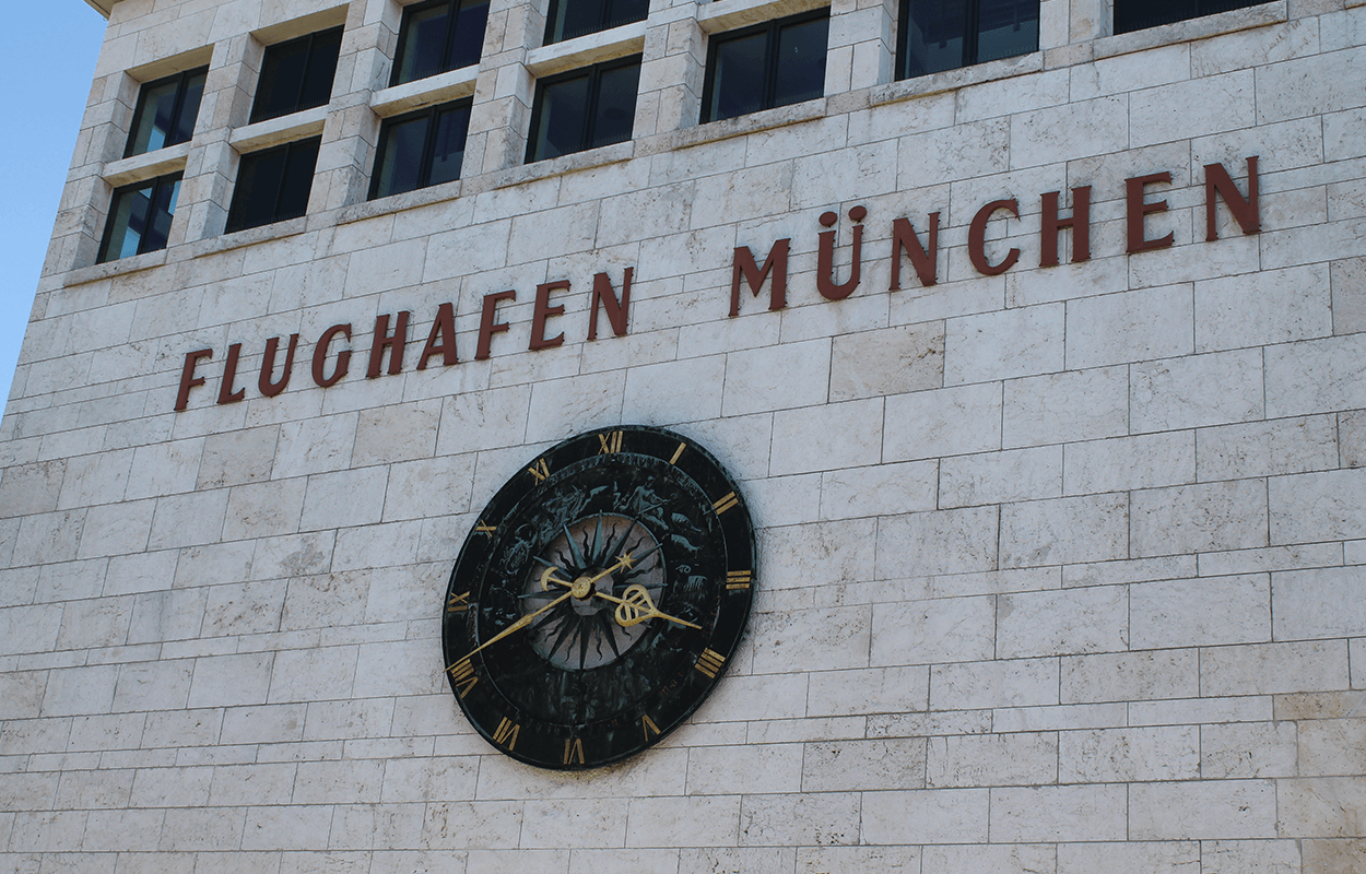 Wappenhalle München, Außenansicht